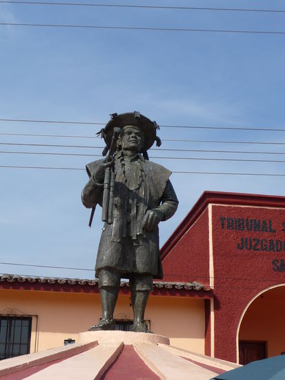 Denkmal am Markt von San Juan Chamula