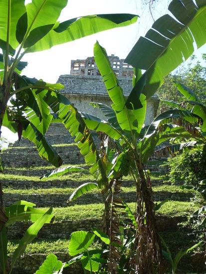 Dort ist schon der Tempel des Kreuzes zu sehen