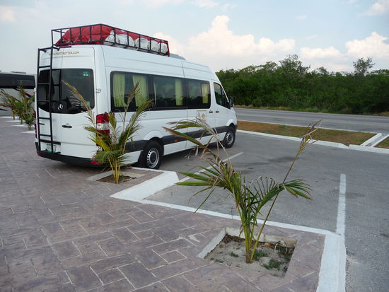 Unser Gepäck gut verstaut auf dem Dach