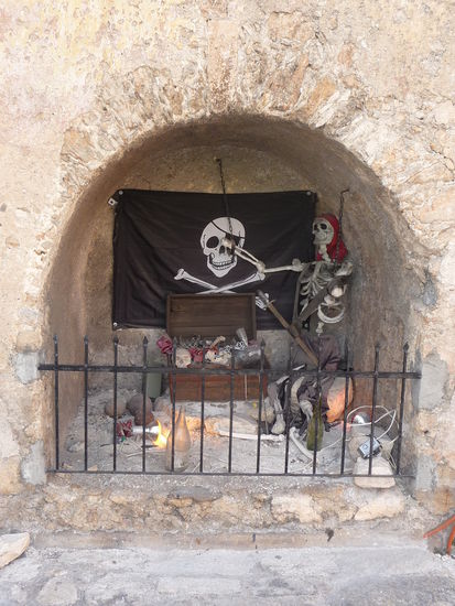 Altes Piratengrab an der Stadtmauer in Campeche