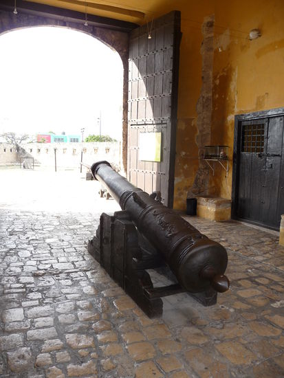 Kanonen an der Stadmauer