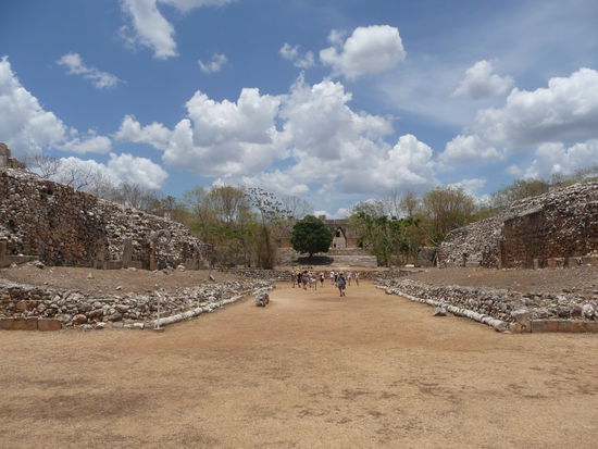 Der Ballspielplatz von Uxmal