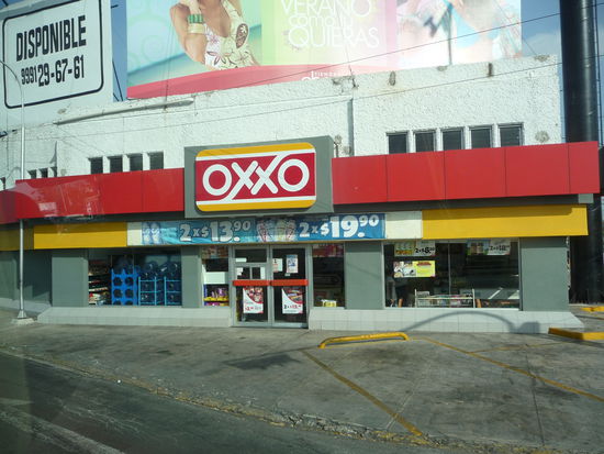 Diese sehr verbreitete Supermarktkette begleitete mich auf der gesamten Reise in Mexico wo ich u.a. meine Getränke kaufte.