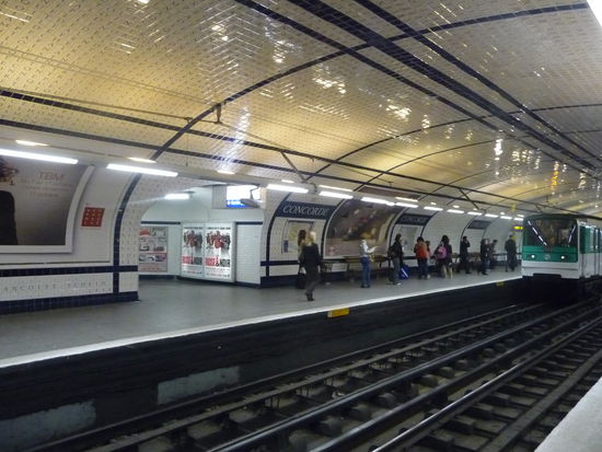 Metro Linie 12 Place de la Concorde