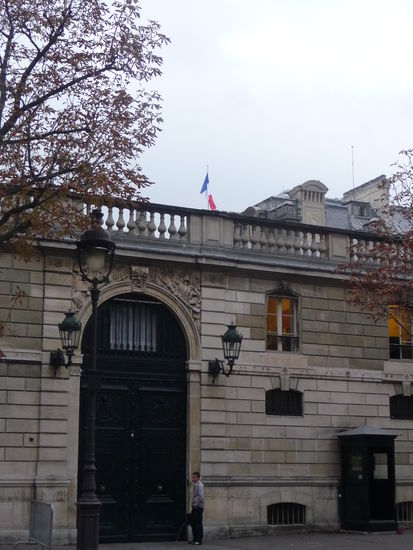 Seiteneingang zum Elysee Palast