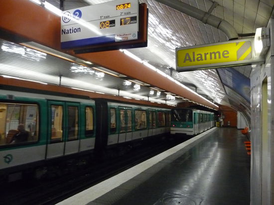 Metro Linie 2 in Pere Lachaise