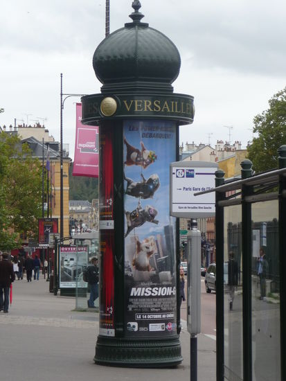 Nach dem ich den ganzen Nachmittag in Versailles verbracht habe geht es wieder zum dortigen Bahnhof um die Rückfahrt nach Paris anzutreten