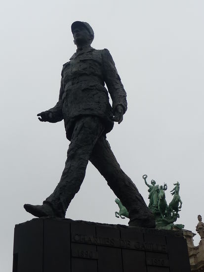 Denkmal von Chareles de Gaulle am Grand Palais