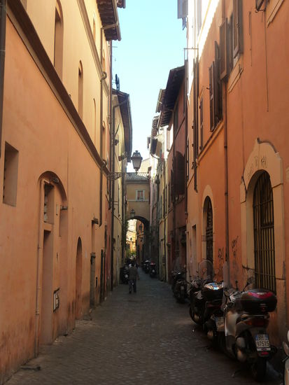 Eine der vielen Seitengassen am Campo de Fiori