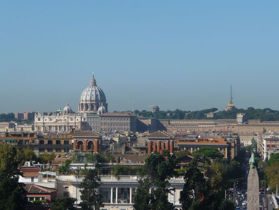 Blick über Rom und dem Vatikan vom Pincio aus