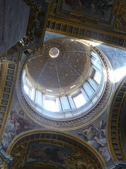 Kuppel in der Kirche