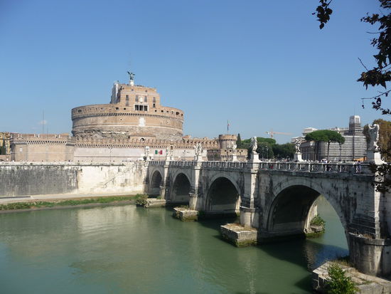 Engelsbrücke und Engelsburg