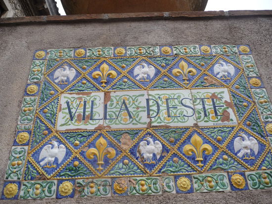 Tafel am Eingangsbereich