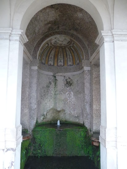 Brunnenanlage im Park der Villa d Este