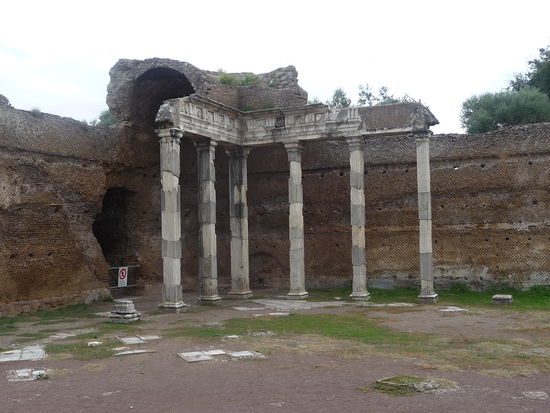 Saal der der dorischen Pfeiler