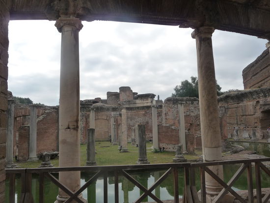 Die Villa der Insel früher Theatro Marittimo