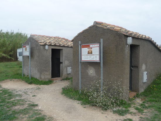 Einstiege zu den Grabkammern