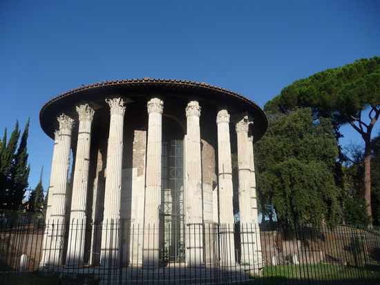 Vestatempel am Forum Boarium