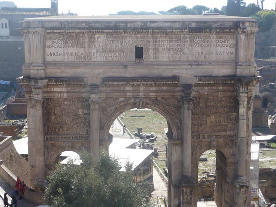 Septimus Severus Bogen 203 n. Chr. erbaut im Forum Romanum