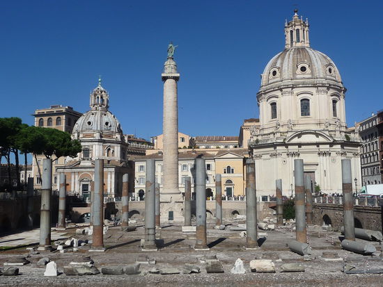 Säulen der Basilika im Trajansforum