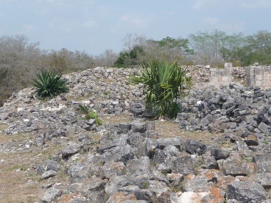 Vor dem Palast der Masken