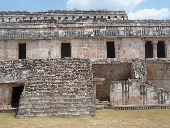 Segunda Casa - Palast der Säulen