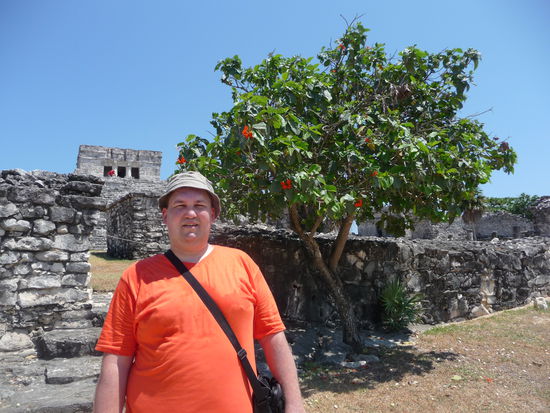 Ich vor dem El Castilo