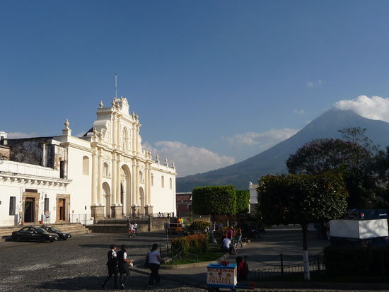 Kirche San Jose Catedral am Cenral Park im Zentrum von Antigua von 1541