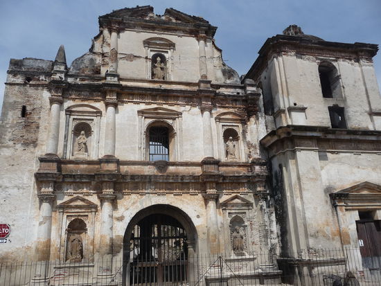 Kirche San Augustin erbaut 1657 und später durch Erdbeben zerstört