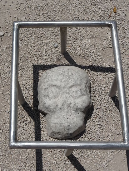 Skulptur am 2. Ballspielplatz in Coba