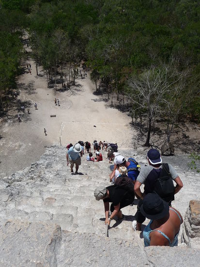 Der steile Abstieg aus 42 Metern Höhe