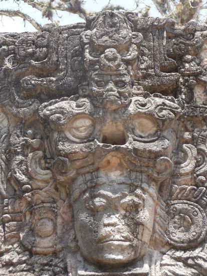 Stele P im Westhof von Copan