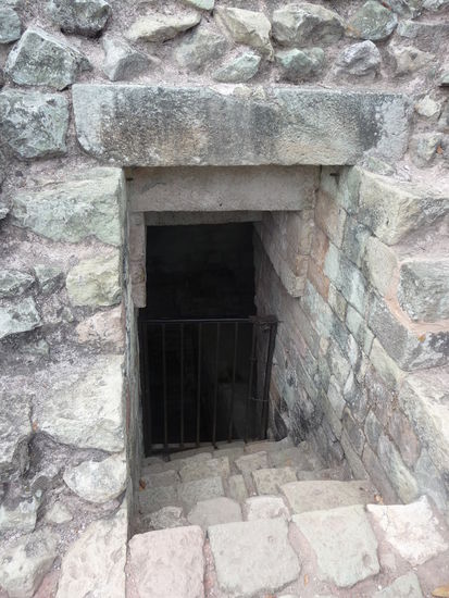 Grabkammer im Tempel 18