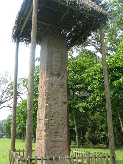 Stele E