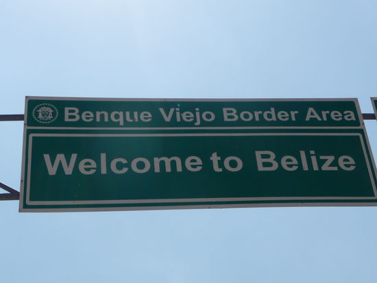 So richtig Willkommen gefühlt habe ich mich nach den Grenzabfertigungen in Belice nicht. 