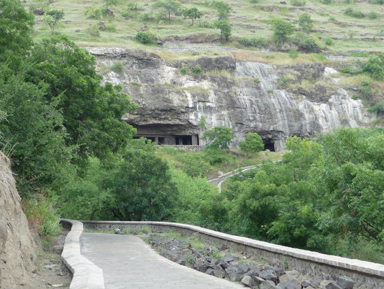 Blick auf die Aurangabad Höhlen