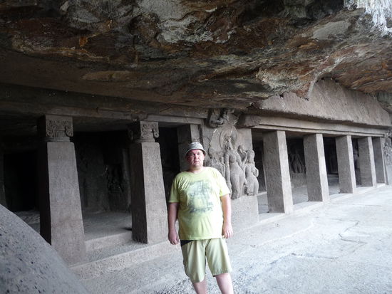 Ich in den Aurangabad Höhlen