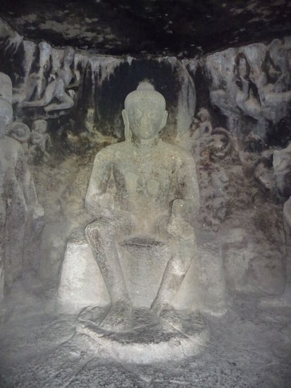 Buddhistische Höhle 8