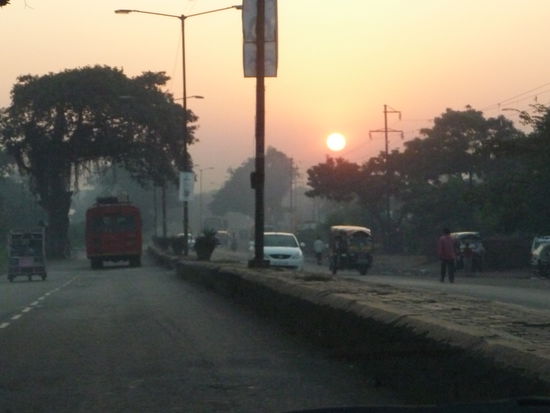 Früh Morgens gegen 6 Uhr geht es für mich zum Flughafen Aurangabad