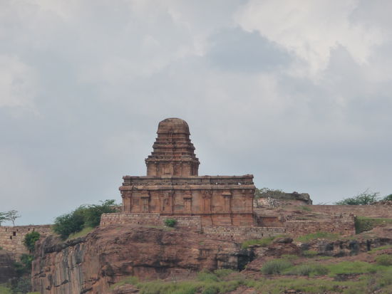 Malegitti Shivalaya Tempel auf dem Nordberg