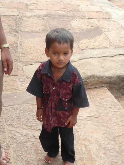 Kleiner Besucher an den Badami Höhlen