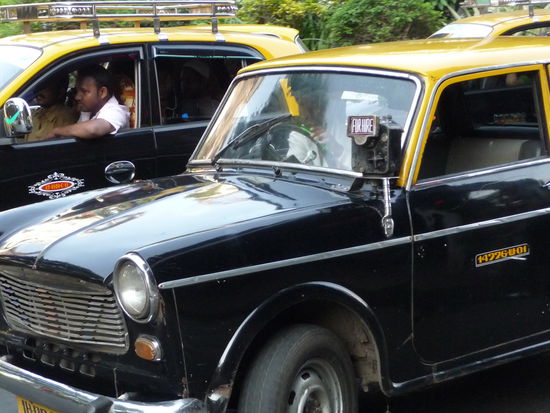 Taxiverkehr in Mumbai
