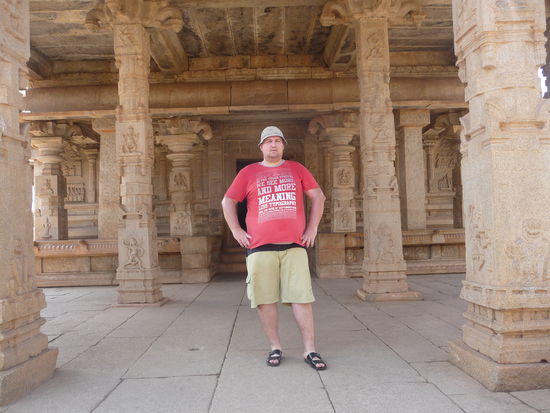 Ich im Hazara Rama Tempel