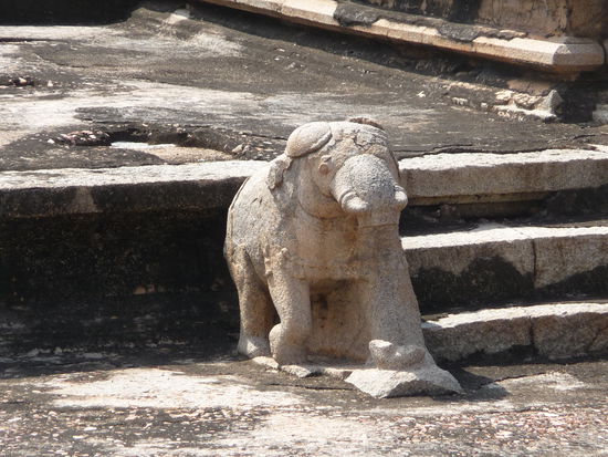 Am Underground Shiva Tempel