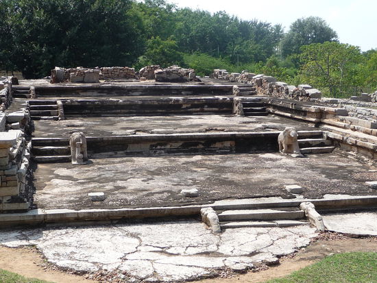 Am Underground Shiva Tempel