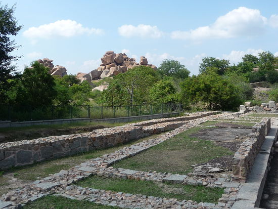 Am Underground Shiva Tempel