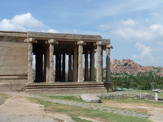 Tempel am Hampi Bazaar