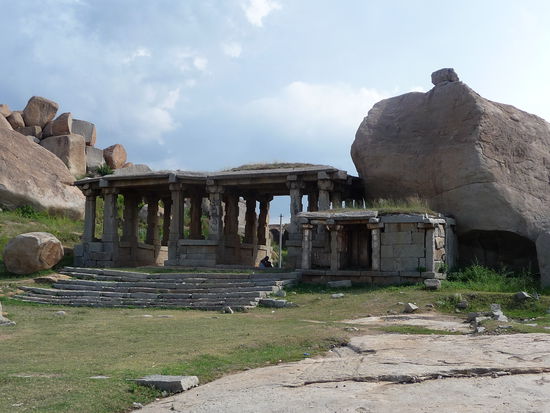 Tempel am Hampi Bazaar