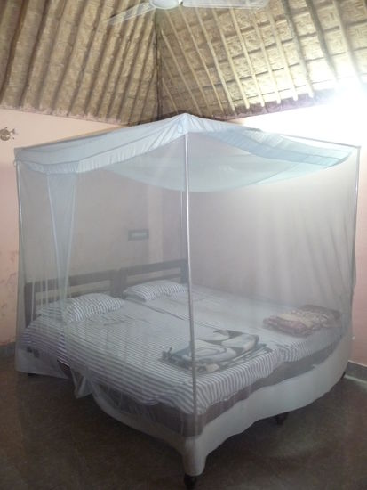 Mein Bett + Moskitonetz