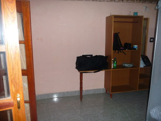 Das Zimmer leider ohne Klimaanlage